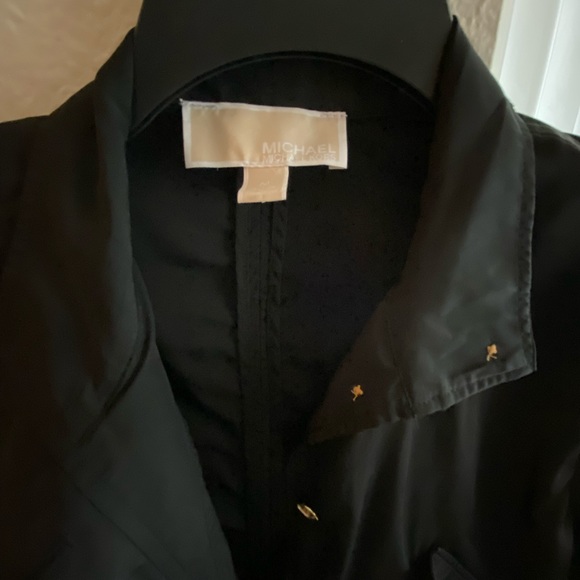 Michael kors Jacket gently used - Picture 5 of 9